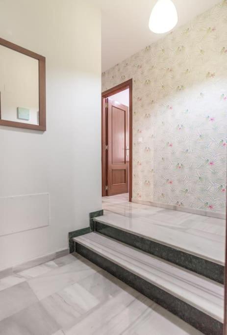 Bright, Quiet And Nice Ground Floor In The Center 말라가 외부 사진