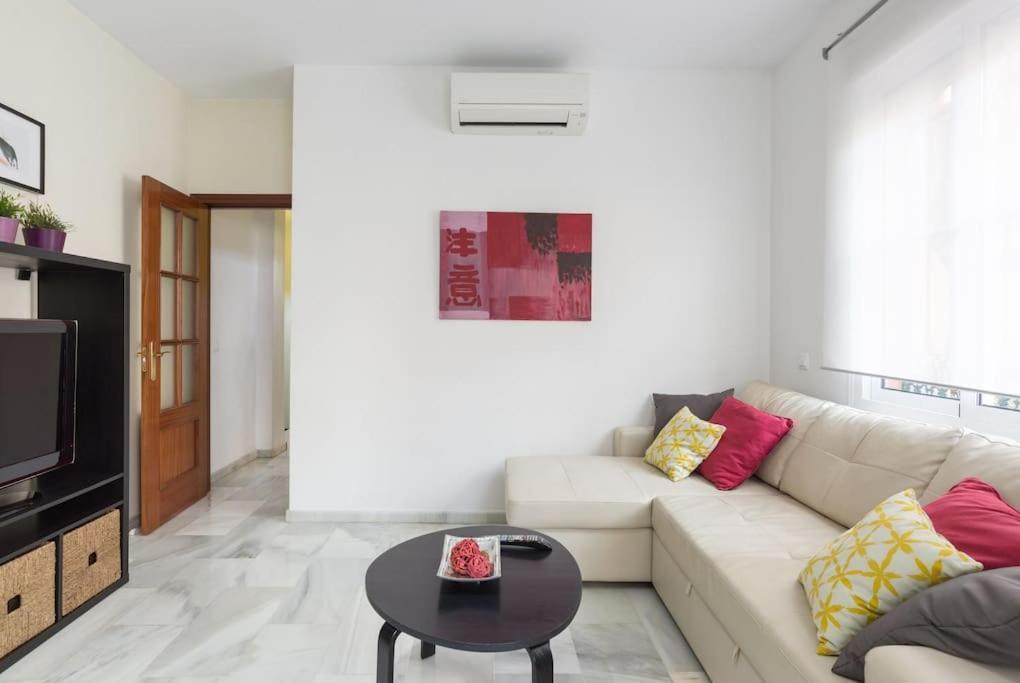 Bright, Quiet And Nice Ground Floor In The Center 말라가 외부 사진