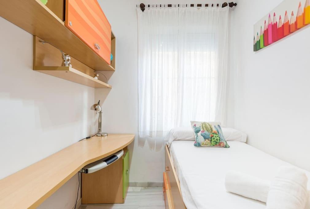 Bright, Quiet And Nice Ground Floor In The Center 말라가 외부 사진